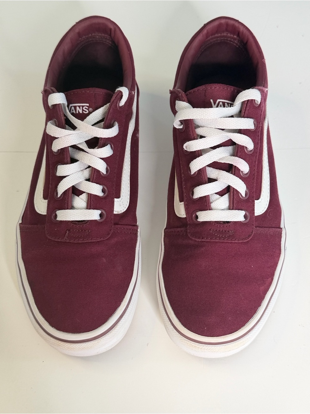 Vans Ward Maroon Canvas Low Top Sneakers White Stripe Mens 8 Womens 9.5